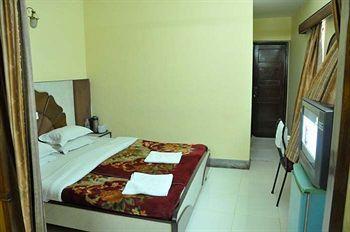 Hotel Heera International Kolkata Ngoại thất bức ảnh